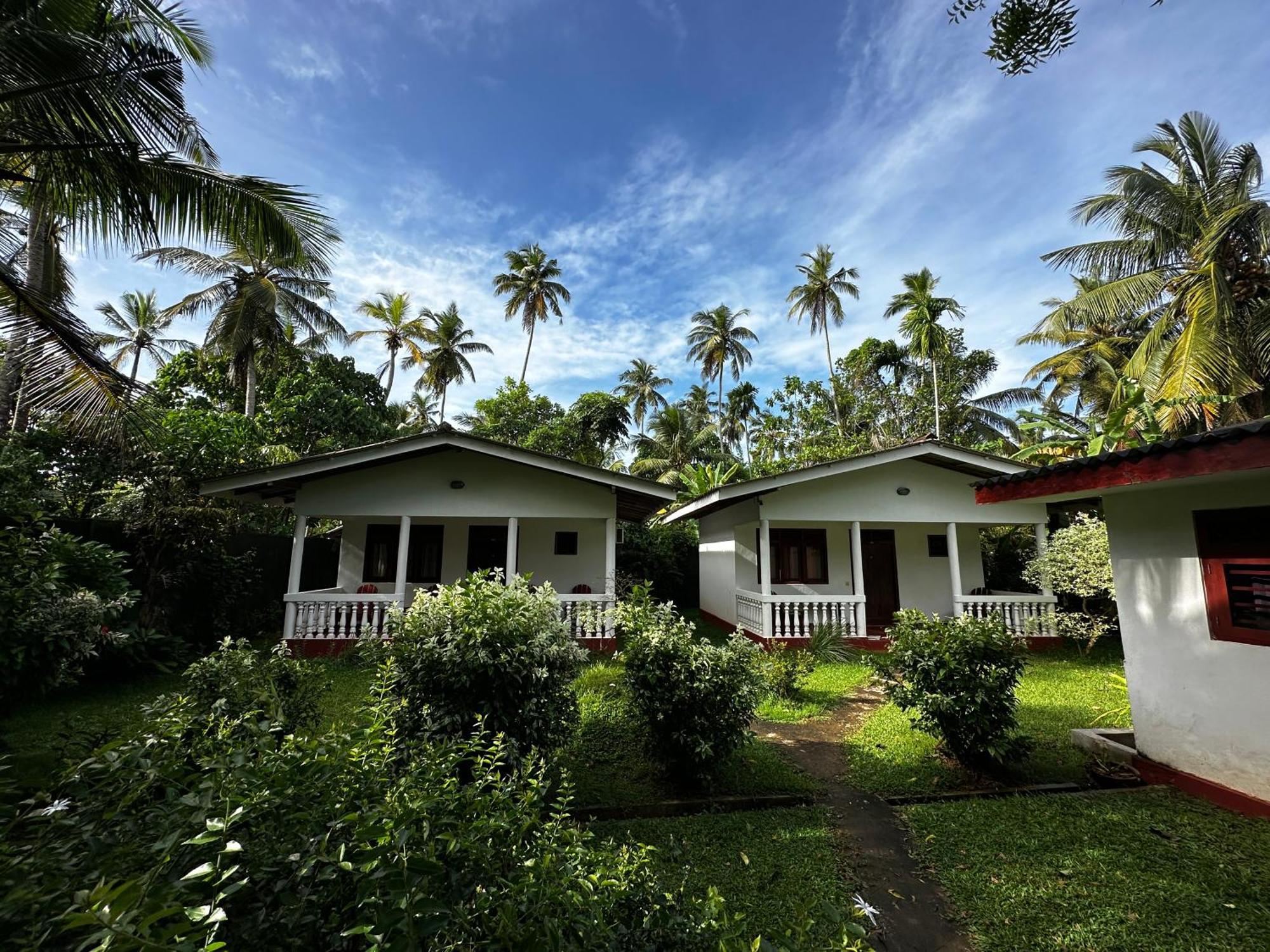 Vidisa Villas ヒッカドゥワ エクステリア 写真