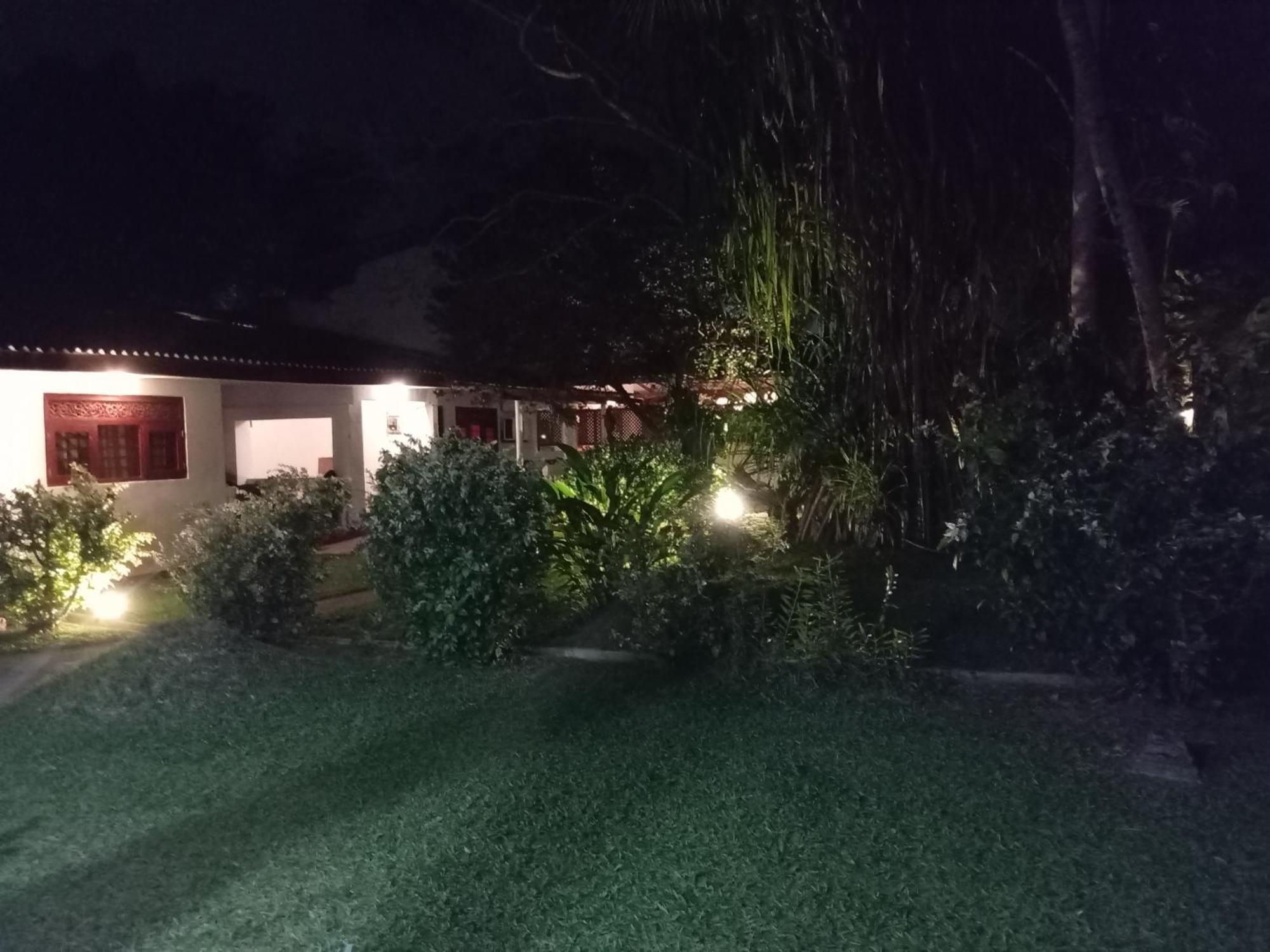 Vidisa Villas ヒッカドゥワ エクステリア 写真